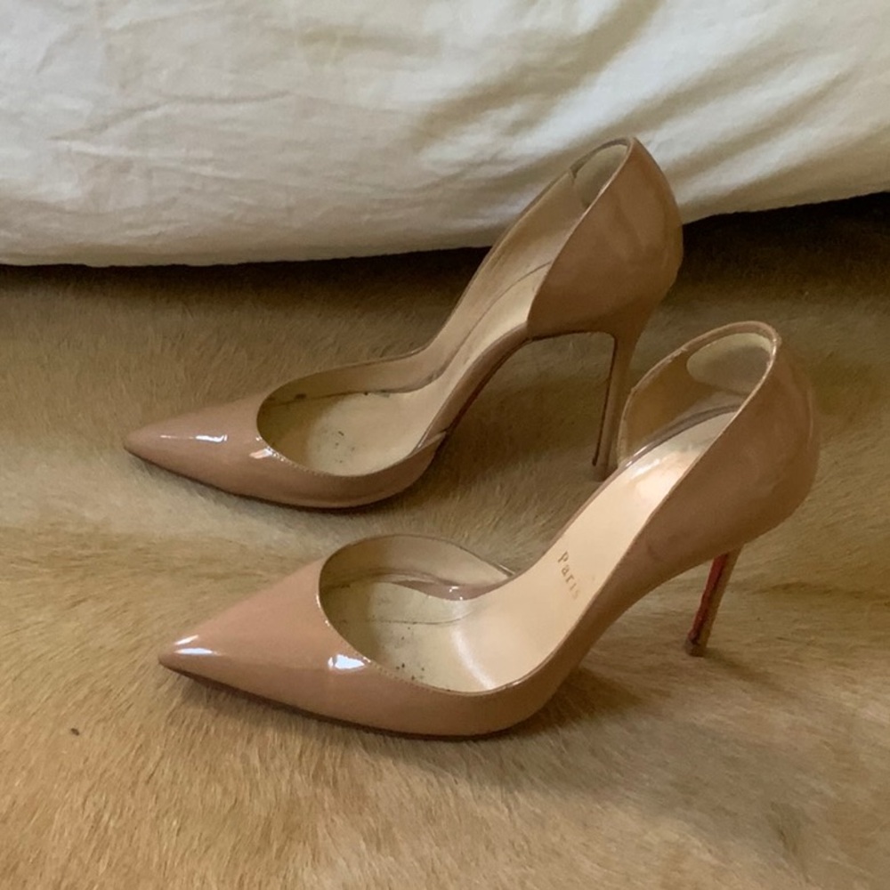 Christian Louboutin Iriza patent 100 nude heels size 37